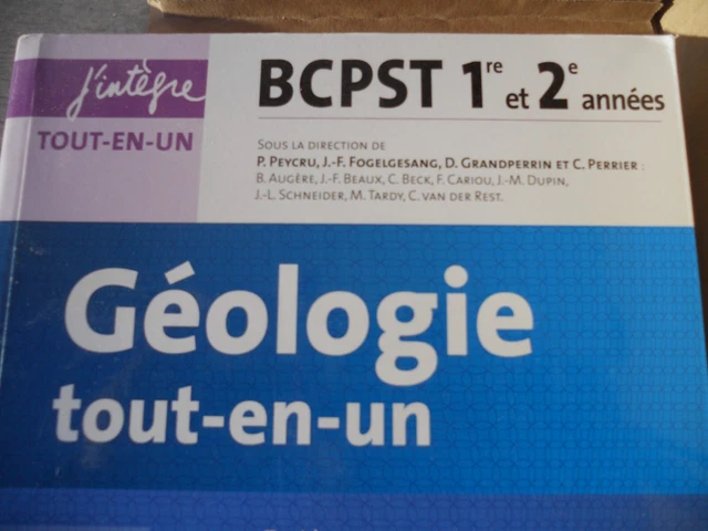 LIVRE & DE géologie" scolaire étudiant en classe prépa BCPST 1ère et