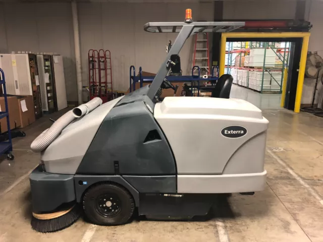 Exterra Advantage 6340 Riding Sweeper
