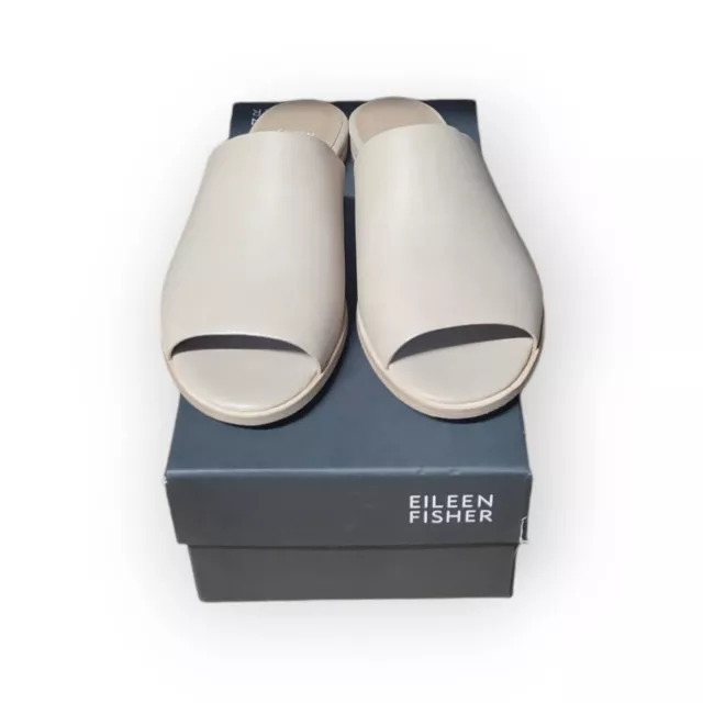 Eileen Fisher Womens Class Slides Sandals Khaki Leather Flat Heel 8 M New