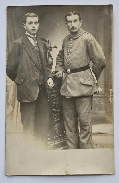 AK - Foto - Deutscher Soldat in Uniform - Portrait - 1.WK - WW1 - 1914 / 18