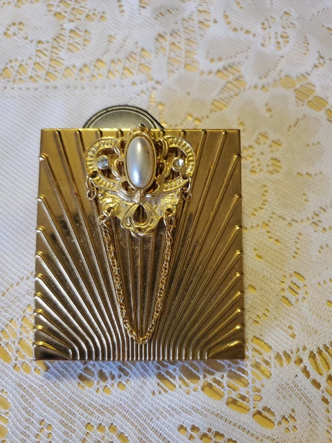 ART DECO ELGIN AMERICAN BEAUTY CARRYALL COMPACT ETCHED DESIGN Pearl Embel. 3x3