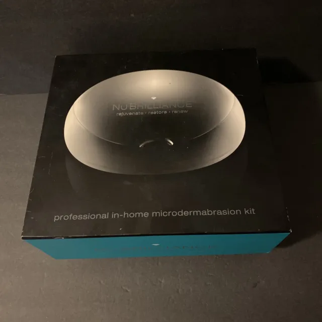 Kit de microdermoabrasión profesional en el hogar Nu Brilliance - caja nueva/abierta