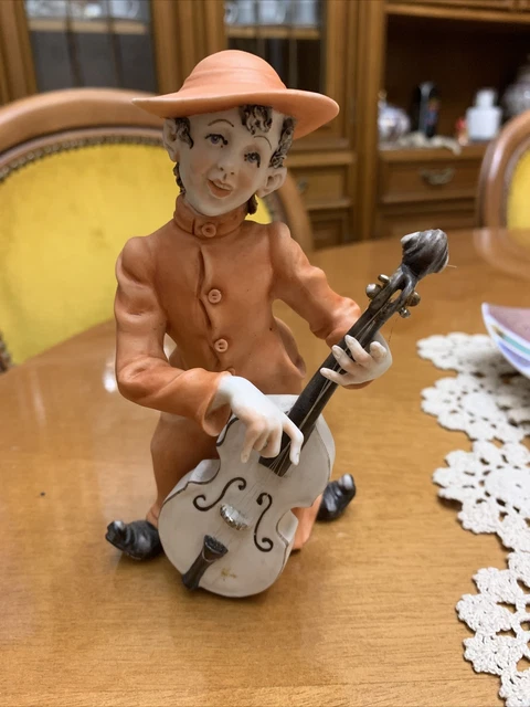 Porcellana CAPODIMONTE la MEDEA - decorazioni in oro