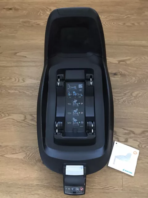 Maxi Cosi 2 Way Isofix Base PEBBLE PLUS and 2 way Pearl