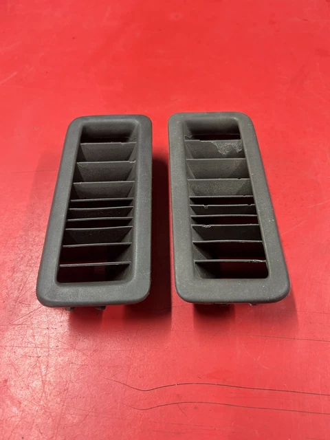 VOLKSWAGEN TRANSPORTER T4 701819071 Dashboard Vent Covers Plastic volkswagen-transporter-t4-701819071-dashboard-vent-covers-plastic