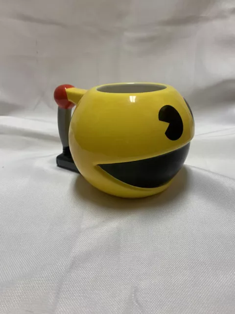 New Pac-Man Retro Classic Video Game Yellow Ceramic Cup Mug 3D Shaped Zak ! 2