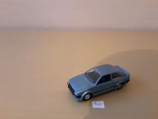Miniature Ford Escort 1982 Solido 1/43 – Modèle Neuf, Voiture De Collection