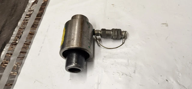Greenlee 746 Ram Cylinder fo Hydraulic Knockout Punch, Working Tool