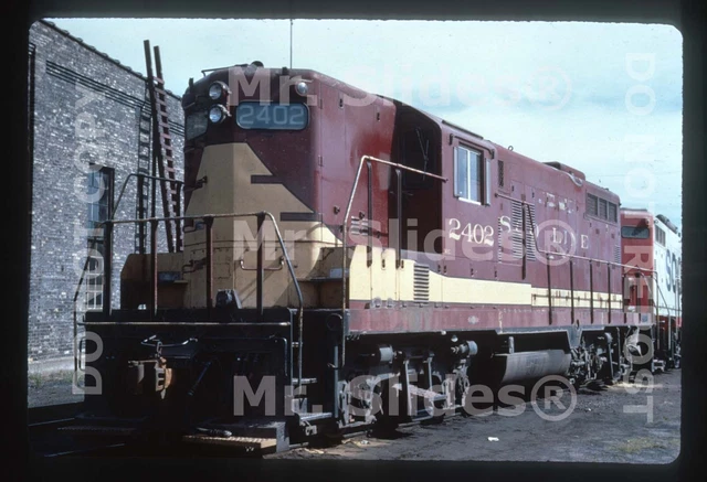 Duplicate Slide SOO Line  Maroon/Gold GP9 2402
