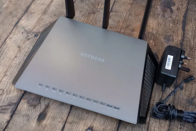 NETGEAR R7000P Nighthawk Dual-Band AC2300 Router