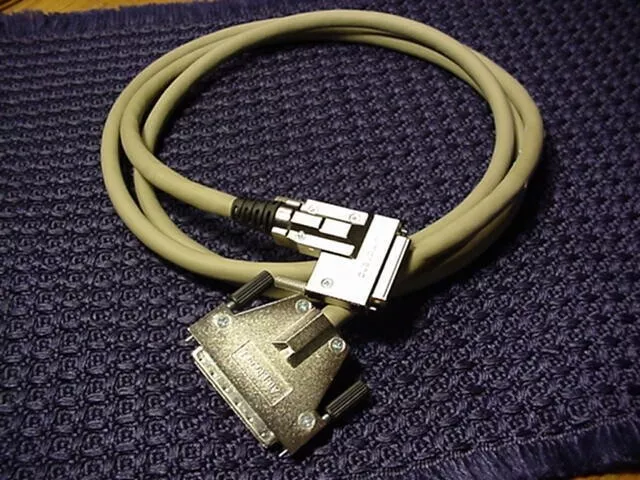 2M  Amphenol VHDCI to SCSI-3  cable 313375-001 NEW!