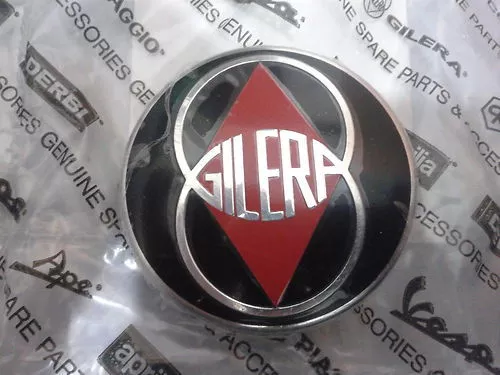 GILERA RUNNER 50 125 180 VX ST 200 VXR ST Genuine RED & BLACK BADGE 624568 54mm