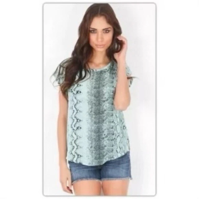 Joie Silk Sea Foam Green Rancher Snake Skin Pattern Lightweight Silk Blouse M