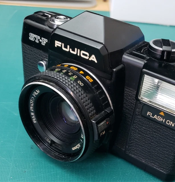 Appareil Photo Fujica ST 705W + Windeur AZ + Objectif Fujinon 43-75mm - 1976 - Parfait État