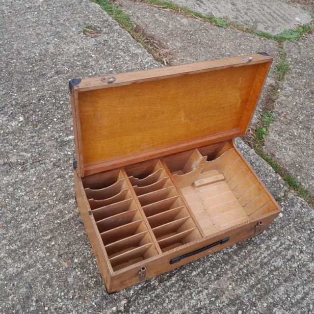 Caja de madera particionada vintage 6 kg