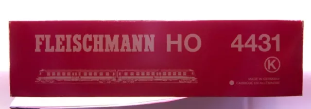 Fleischmann HO Triebwagen VT614 4431 ,4432 DB Digit. Beleuchtet , Reisende