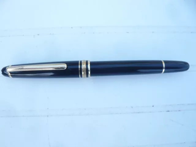 Stylo Plume Mont  Blanc Meisterstuck Plume Mont -Blanc 4810 . Or 18 K