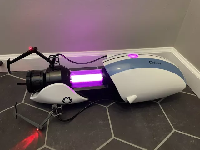 NECA Aperture Science Handheld Portal Device Gun Full Size Atlas