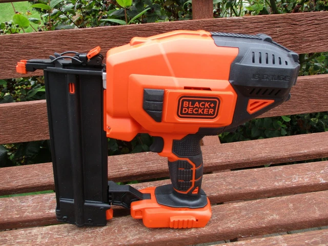 https://www.picclickimg.com/m-QAAOSwlJhfjm8M/Black-Decker-Bcng01-18V-Cordless-18-Guage.webp