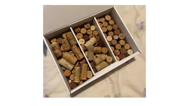 Approx 94 Used Mixed Wine Corks (Ideal For Crafting)