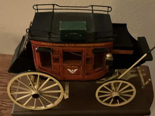 Wells Fargo & Co Overland Stagecoach   Oscar M Cortes (2002)