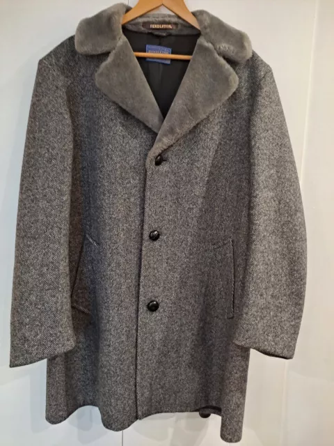 Pendleton Vintage Mens Wool Coat With Faux Fur Collar...NWOT (SIZE 44)