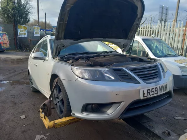 Saab 93 Estate Diesel 2010 breaking spares alloy wheel Nut