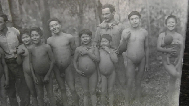 AK Indianerstamm aus Südamerika endeckt 1937 3