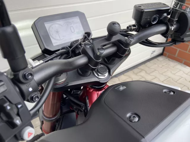 BRUUDT Montagekugel für Navigationsgeräte für Honda CB750 HORNET