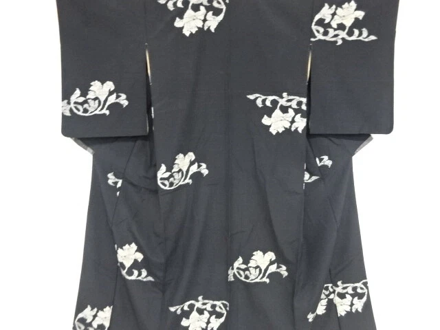 81688# Japanese Kimono / Antique Kimono / Woven Floral Arabesque