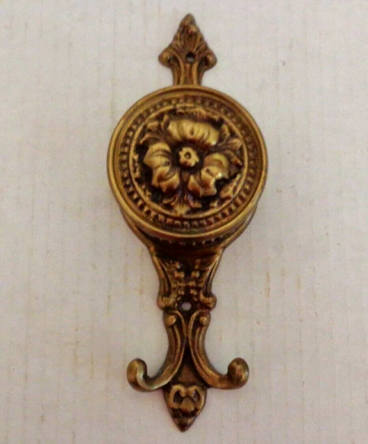 Unique Ornate Brass Flower Bath Robe Towel Coat Wall Door Mount Double Hook 7"