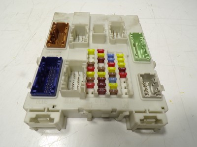 17190543 PARA FORD TOURNEO CONN 2443670 FUSIBLES Conn CAJA RELES F1DT14A073DF 