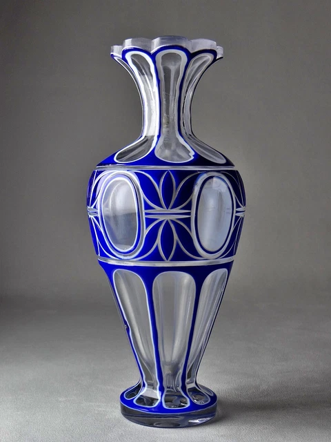 Vase Poire En Cristal Connemara – Vert, Taillé Main, Motif Trèfle Celtique, 11 Pouces