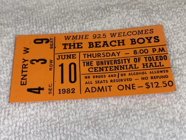 THE BEACH BOYS 1982 CONCERT TICKET STUB UNIV OF TOLEDO BRIAN WILSON Mike Love