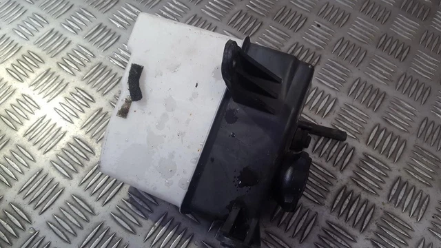 FOR Hyundai i10 Depósito del refrigerante 254300XXXX  ES411159-54