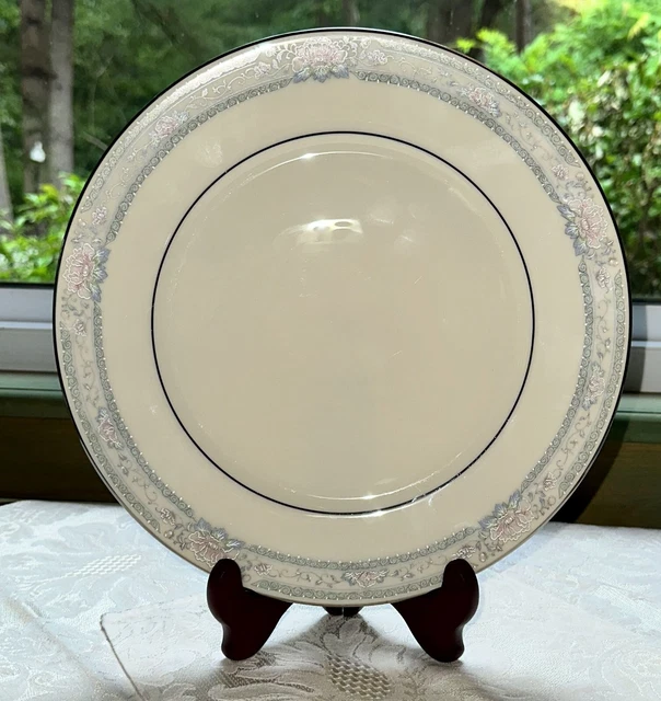 Lenox Charleston  10.75 " Bone China Dinner Plates Platinum Trim Set of 4 Vtg
