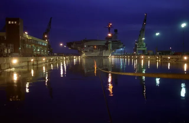 US Navy USN aircraft carrier USS KITTY HAWK (CV-63) dry dock 12X18 Photograph