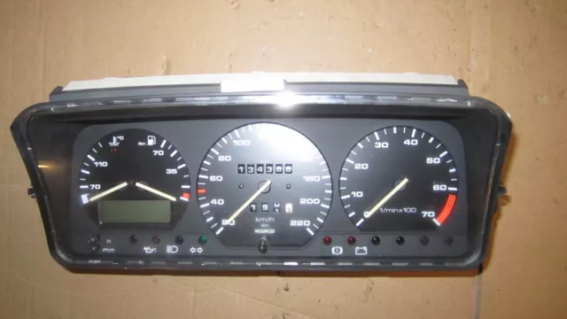 VW Passat 35i Kombiinstrument Tacho Drehzahlmesser Motometer W=920 357919033AN