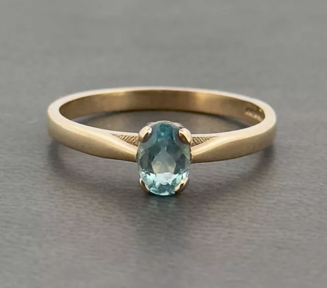 9ct Yellow Gold 0.50ct Blue Topaz Solitaire Ring Size N Hallmarked