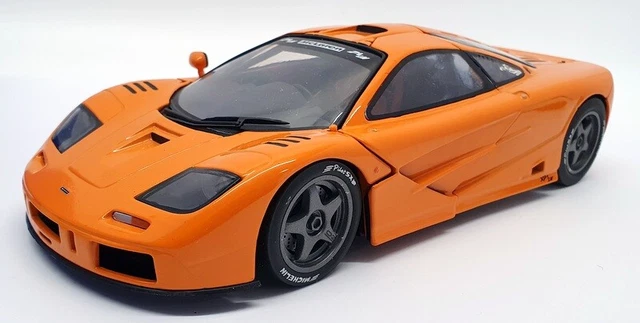 McLAREN F1 GTR # 39 LE MANS 1997 1/18 UT Models 39725 voiture miniature collecti