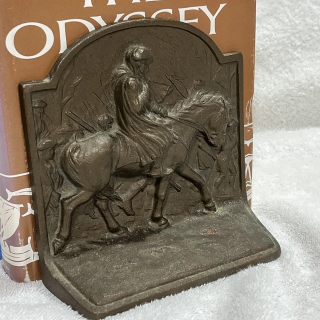 Pair 2 VTG Cast Iron George Washington / Revolutionary War Soldier Bookends - C8