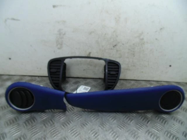 Hyundai I10 Armaturenbrett Lüftungsschlitze Girll 97420-0x000 2008-2014♫