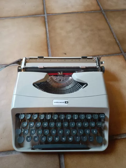 Schreibmaschine Underwood 18 vintage