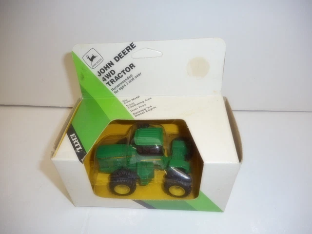 Ertl  1/64 Scale John Deere 8850 Toy Tractor NIB