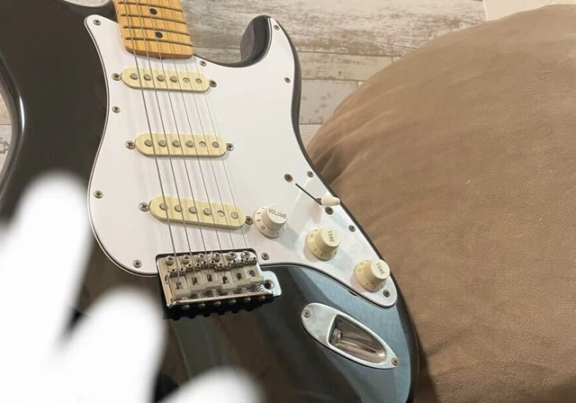 Fender Japon Stratocaster 10
