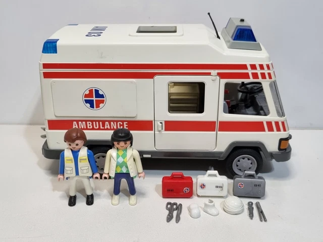 PLAYMOBIL 3925 ANTIGUA Ambulancia Medico Doctor Enfermera ATS