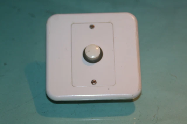 Bouton poussoir pour télérupteur Legrand CHAMBORD