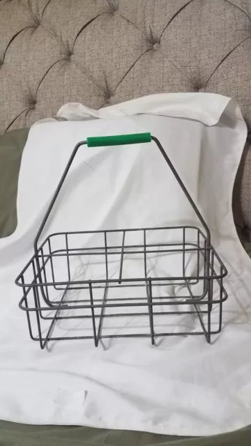 Vntg Metal Wired Milk Holder,w/ Handle Holds 4 Half Gallon Bottles, Not Included