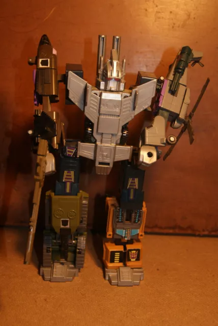 G1 Transformers Combaticons Bruticus quasi completo originale anni '80