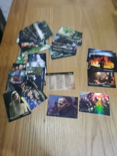 TOPPS TRADING CARDS LORD OF THE RINGS FELLOWSHIP OF THE RING 2001  45 Bundle lot